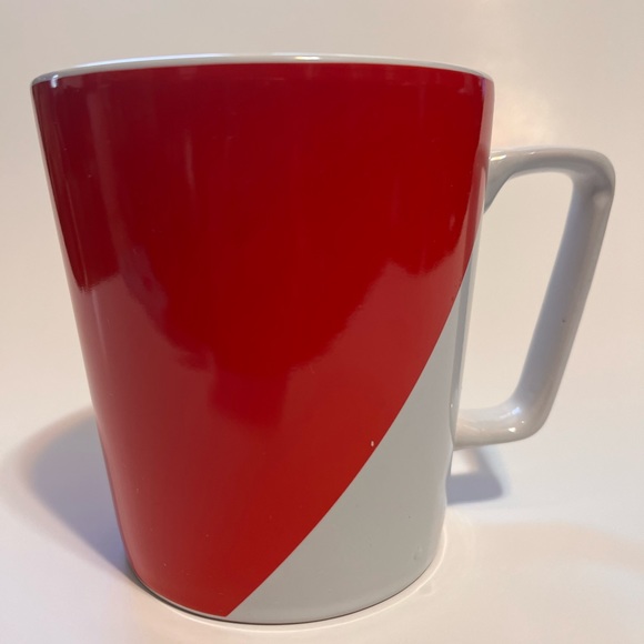 Starbucks coffee mug red white diagonal with rectangular handle 16oz